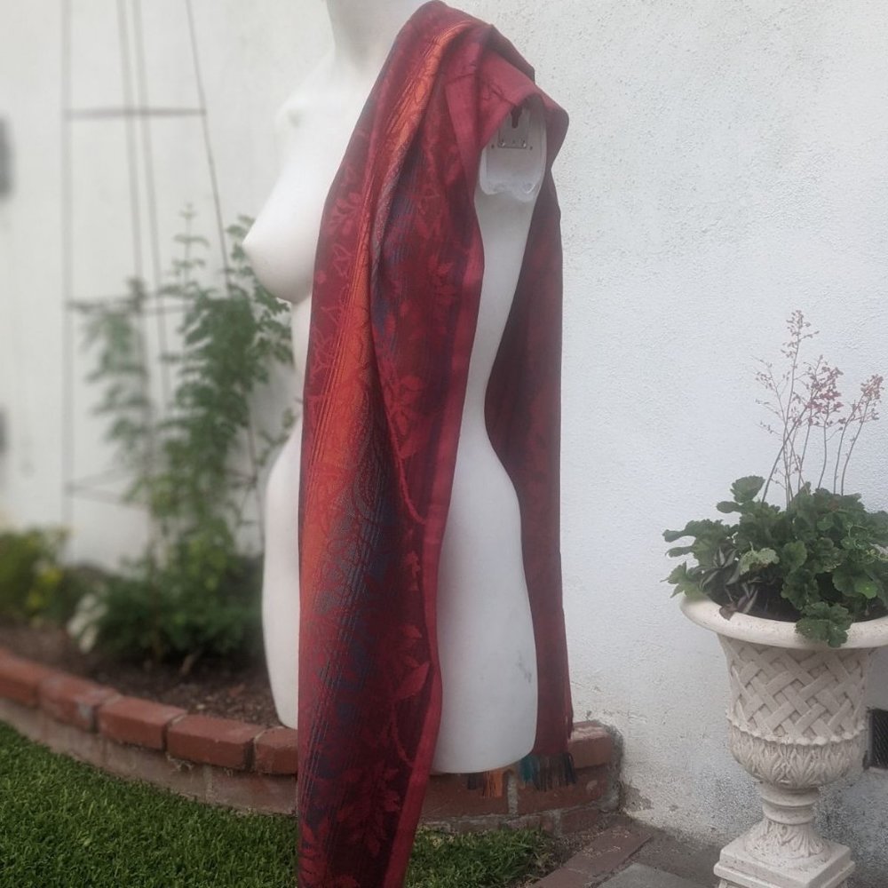 Scarf, Shawl or Pashmina - Picture 5 of 13